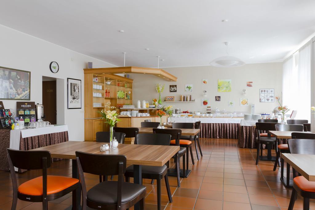 Hotel Britz Berlin Exterior photo
