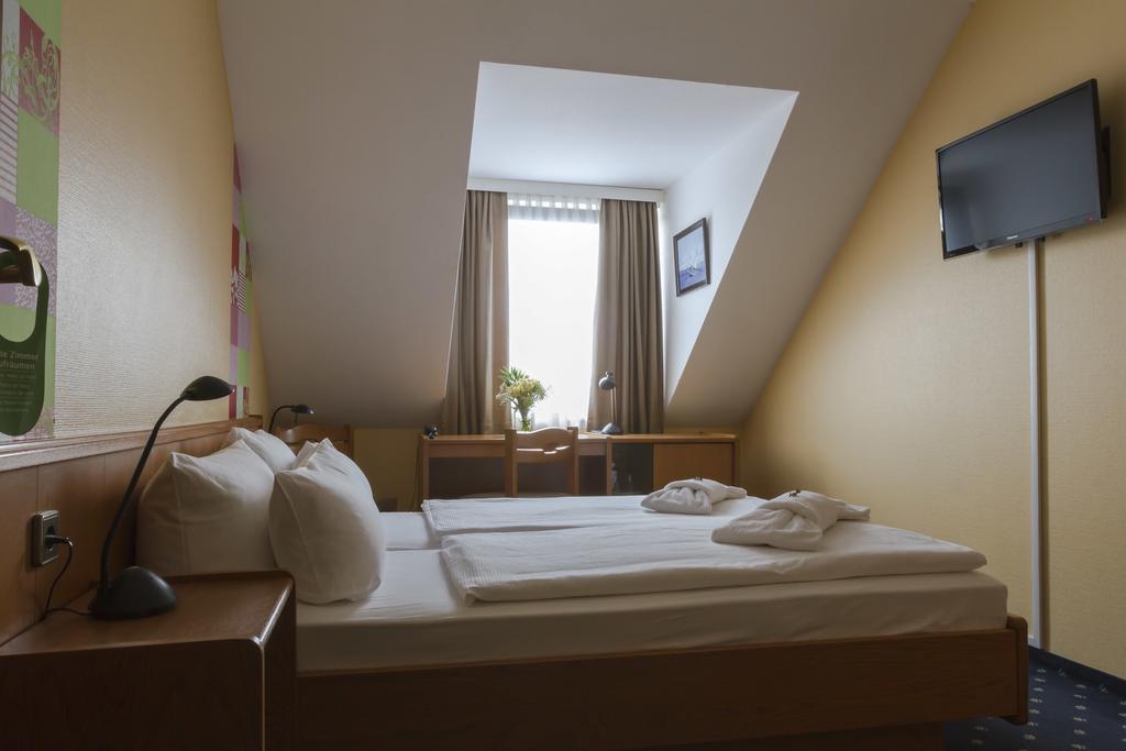 Hotel Britz Berlin Exterior photo